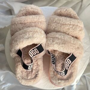 UGG Fluffy Sandals in Cream